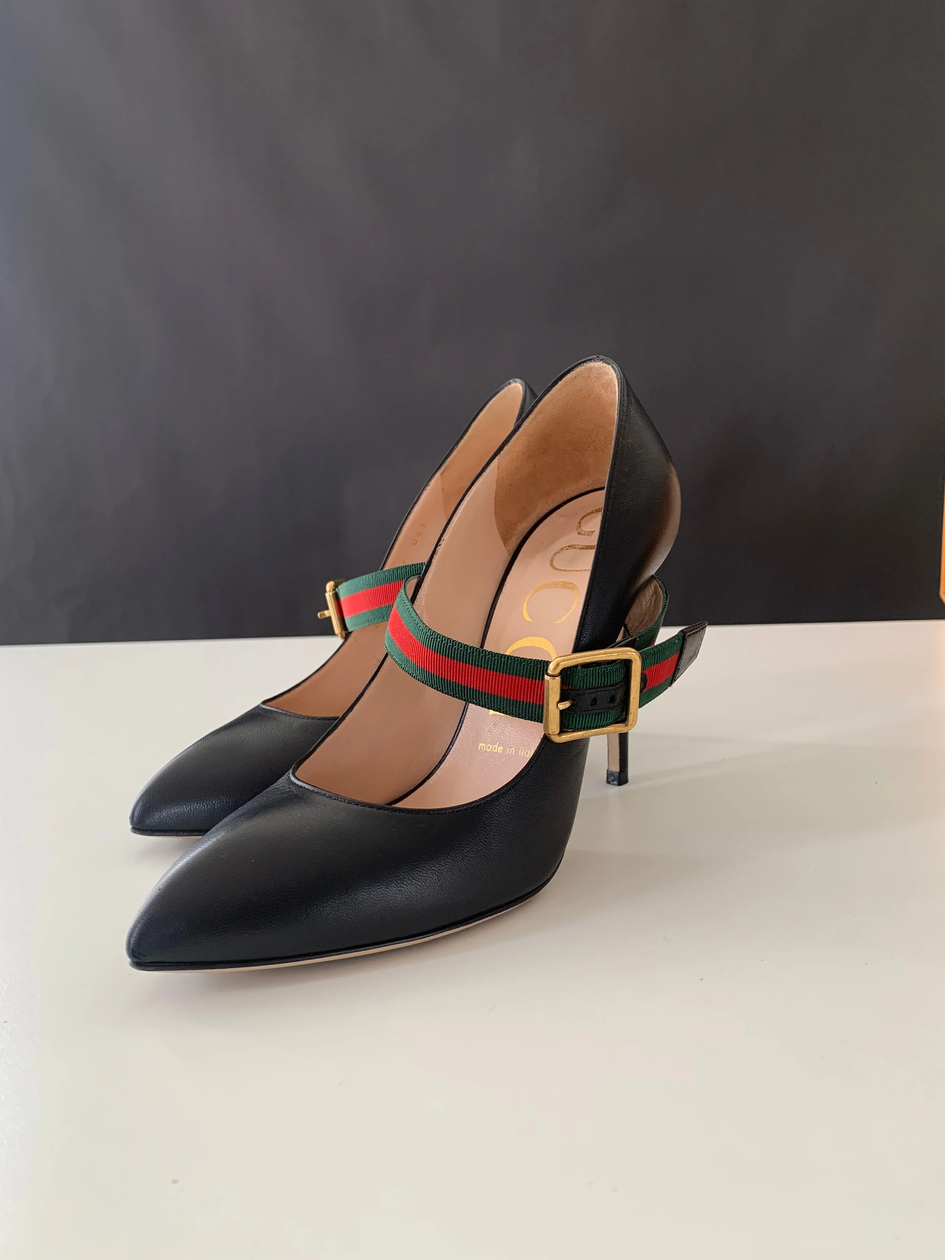<b>GUCCI </b> <br>Malaga Kid Sylvie High Heel Pumps 37