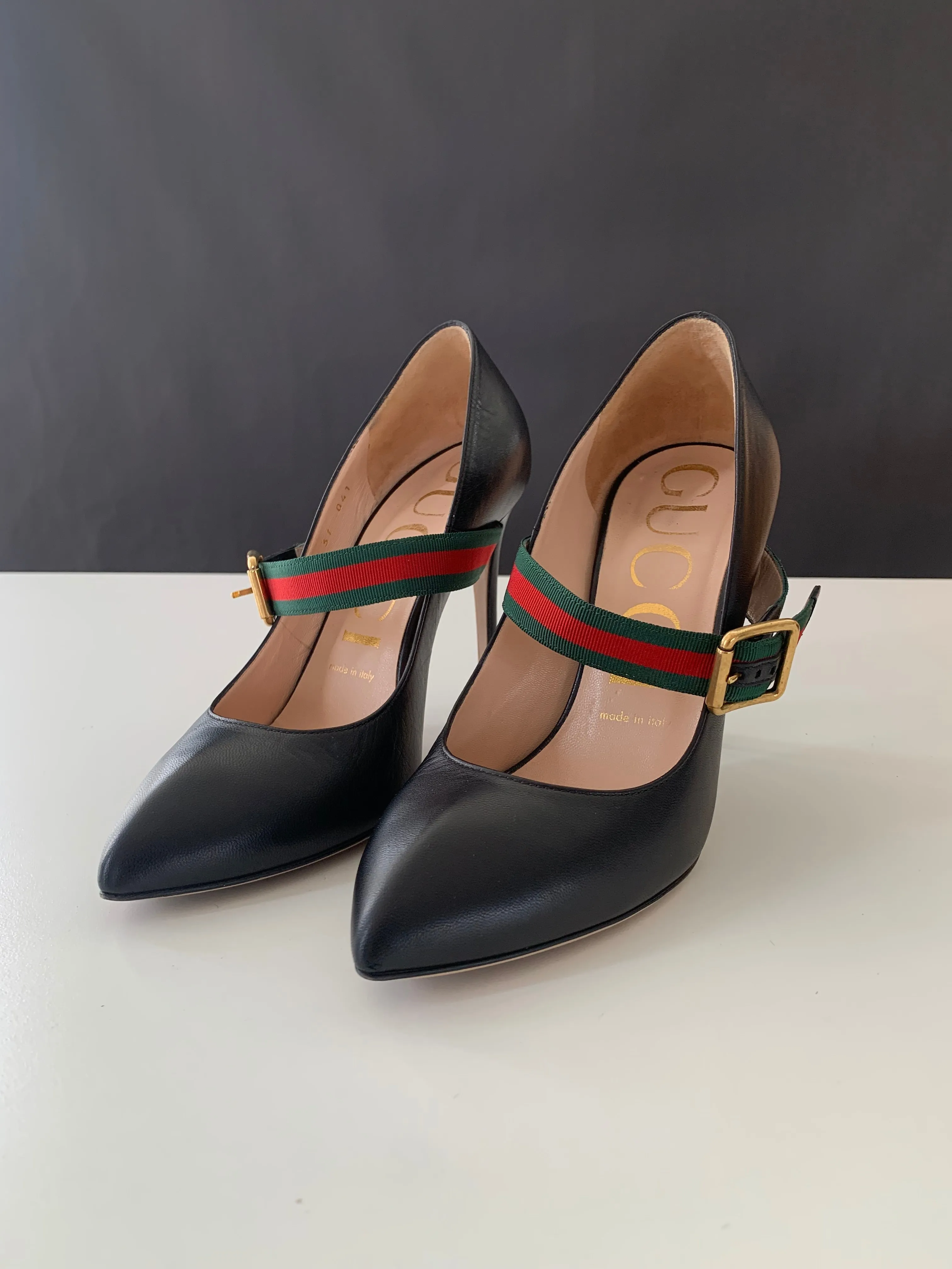 <b>GUCCI </b> <br>Malaga Kid Sylvie High Heel Pumps 37