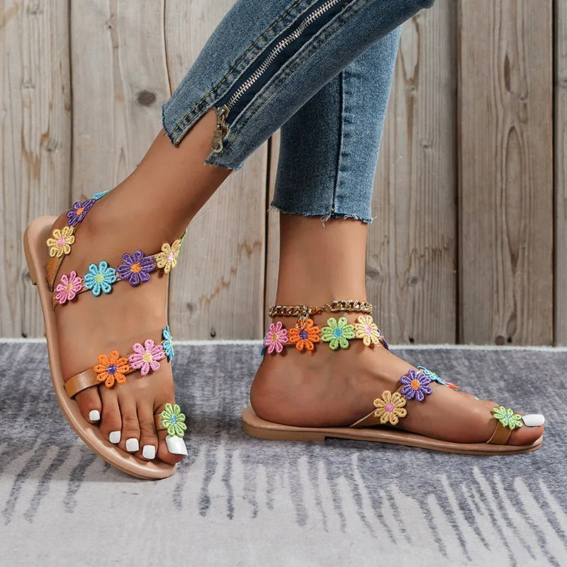 Women's Sandals New Summer Fashion Gladiator Flat Sandals Female Floral Boho Leisure Beach Sandals Women's Plus Size 43